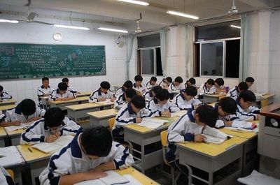 历城职专积极开展学生课后服务工作 用心陪伴，让看护更有温度